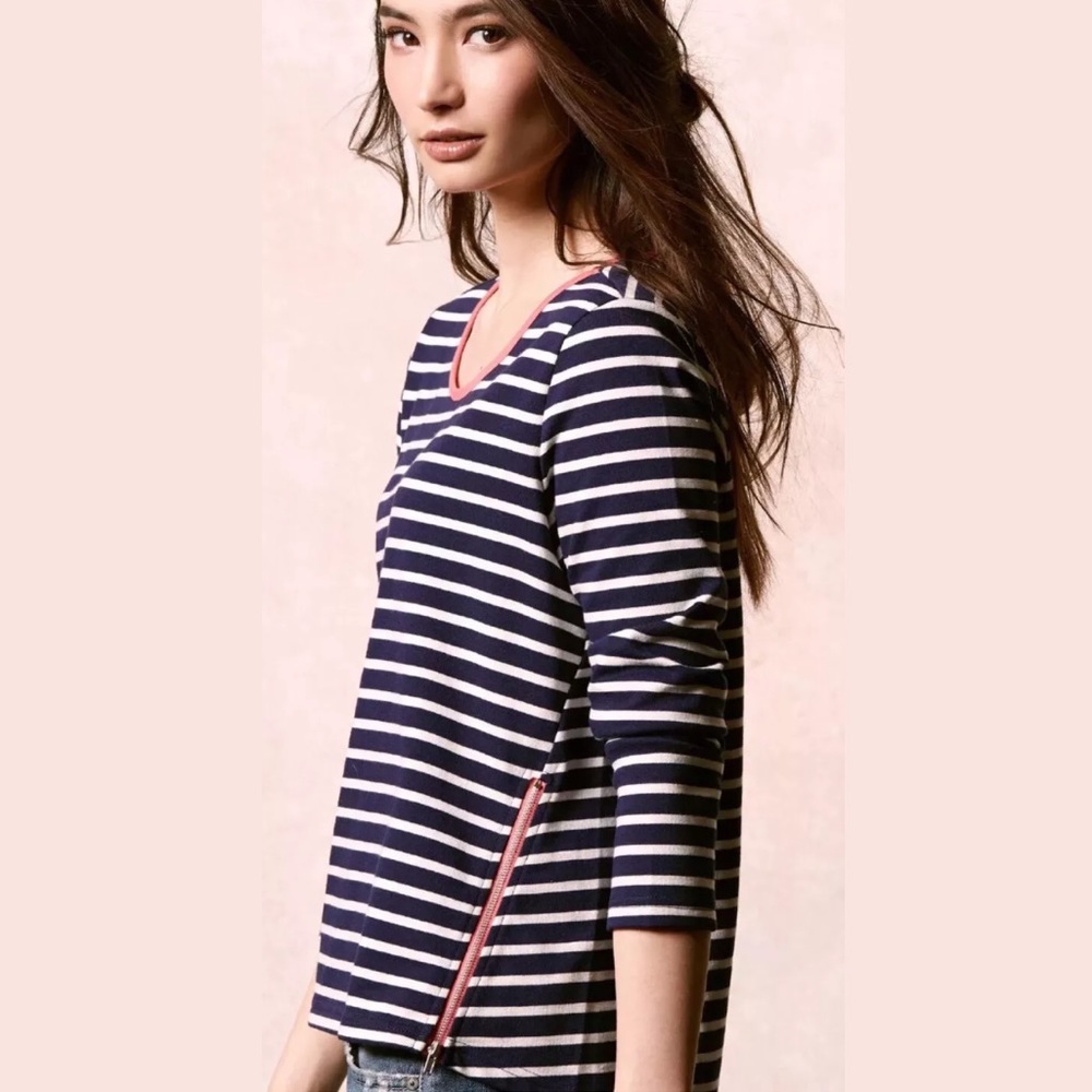 Anthropologie LILI'S CLOSET Stripe Zip Zipper Tee Shirt Blouse Top Blue White